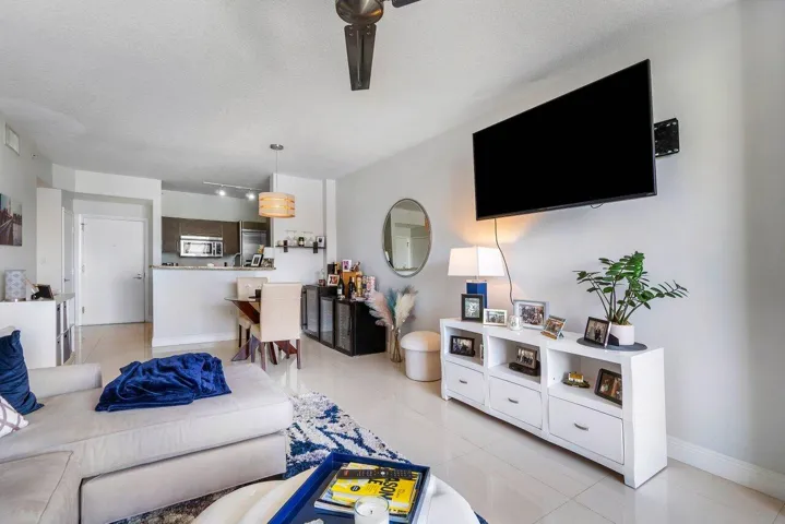 002-550OkeechobeeBoulevard-WestPalmBeach