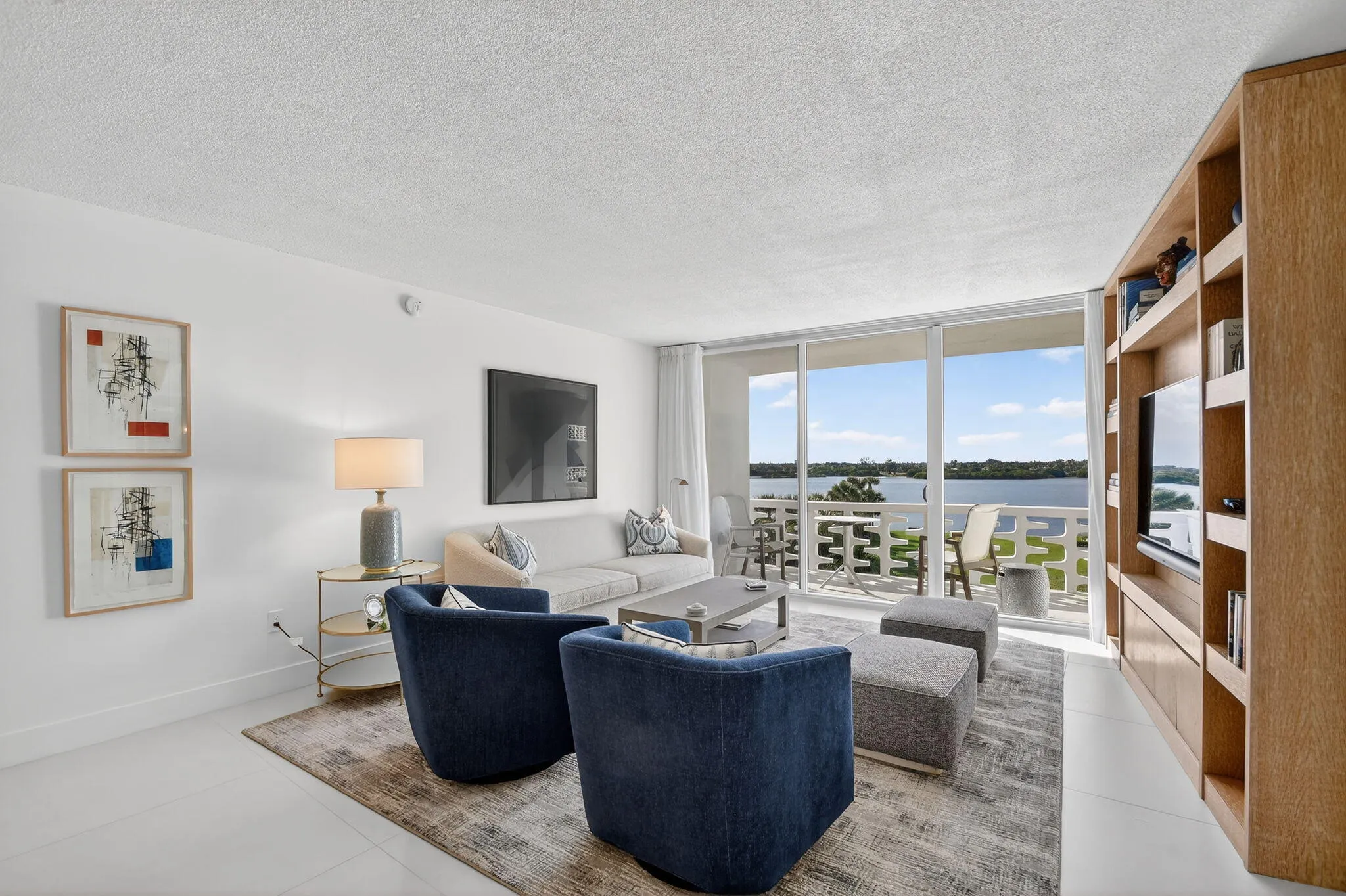 THE REGENCY 417