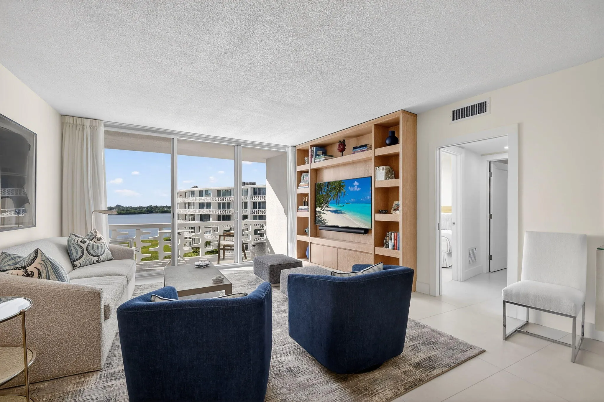 THE REGENCY 417