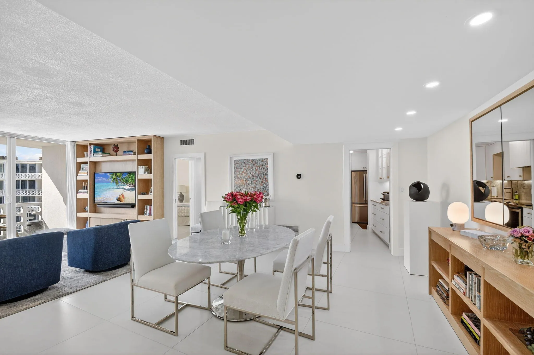 THE REGENCY 417