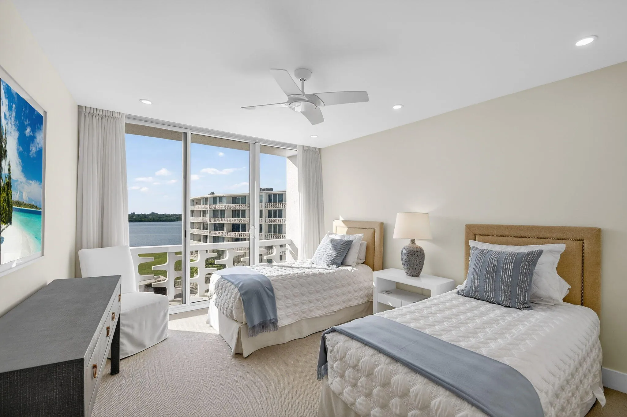THE REGENCY 417