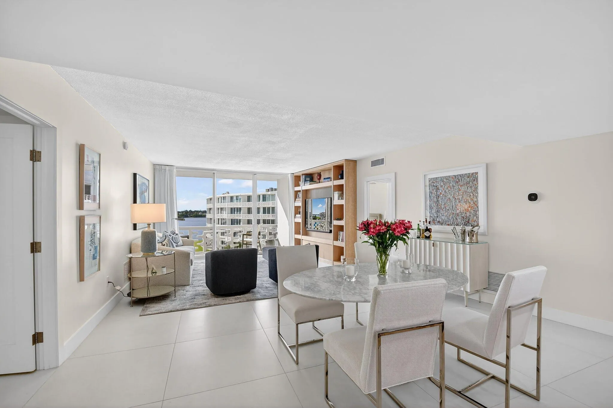 THE REGENCY 417