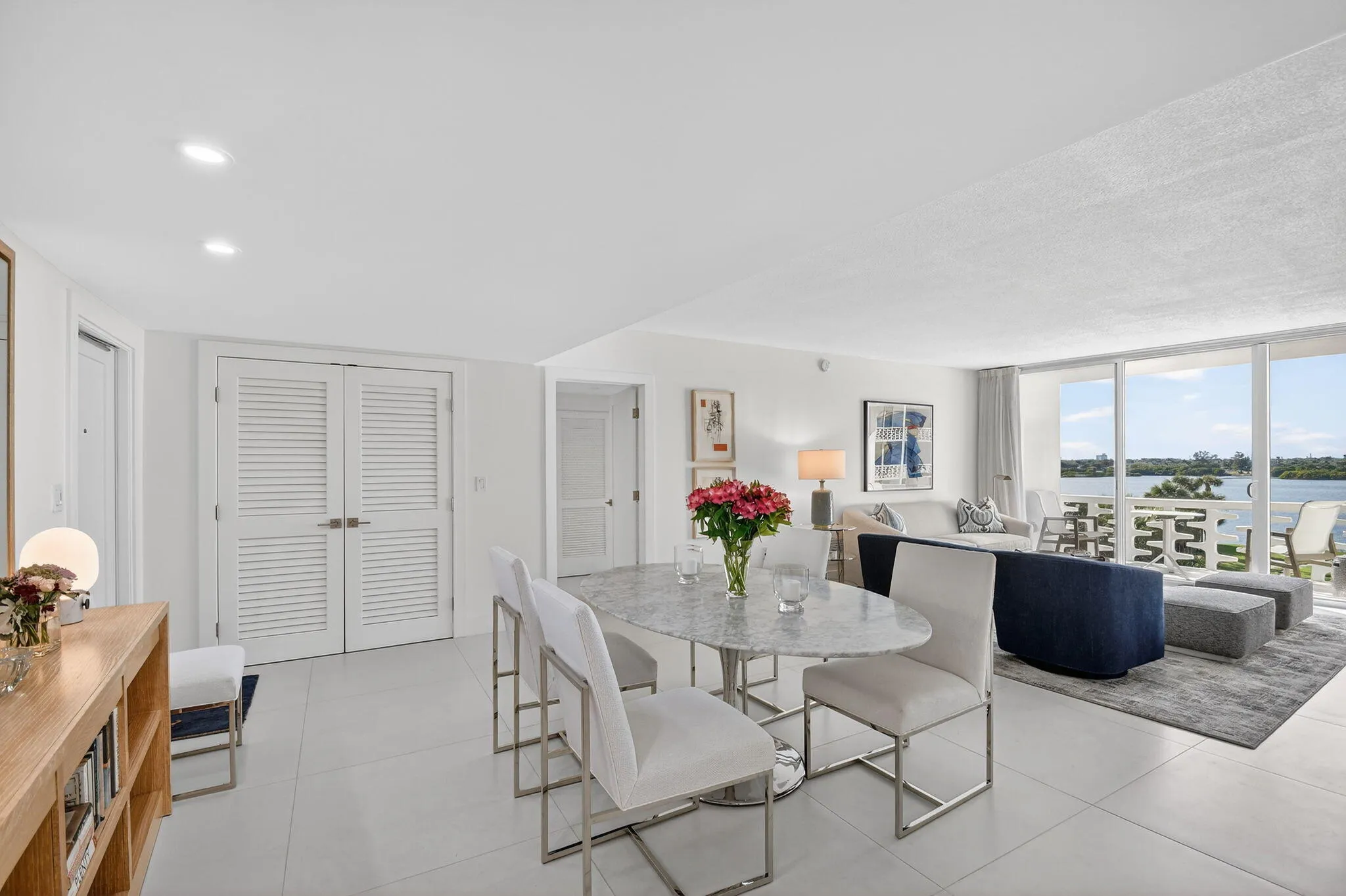 THE REGENCY 417