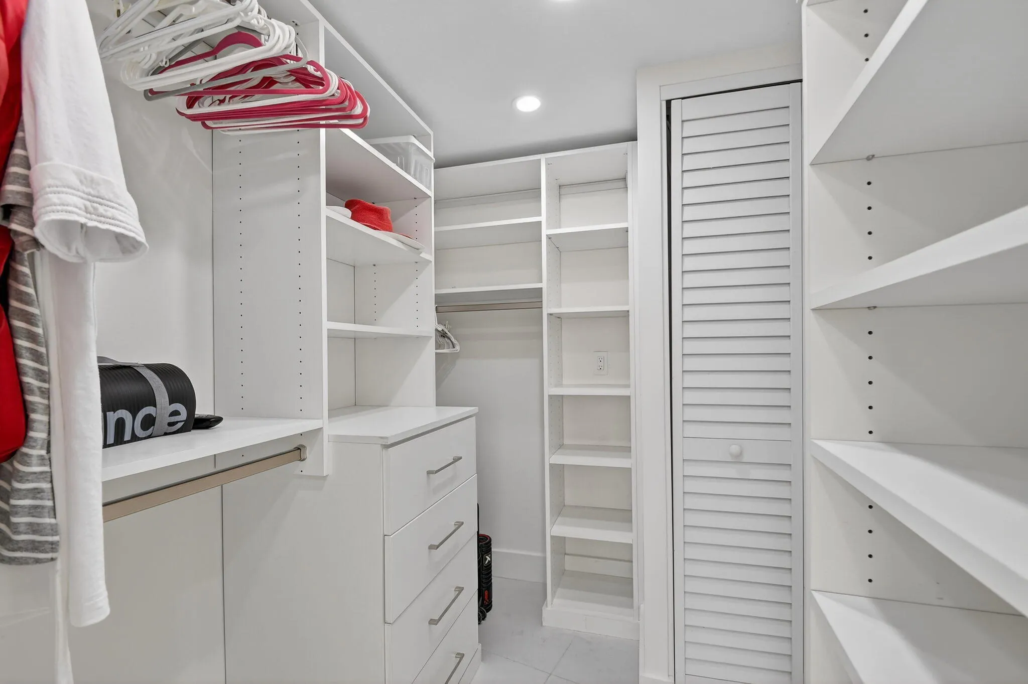 THE REGENCY 417