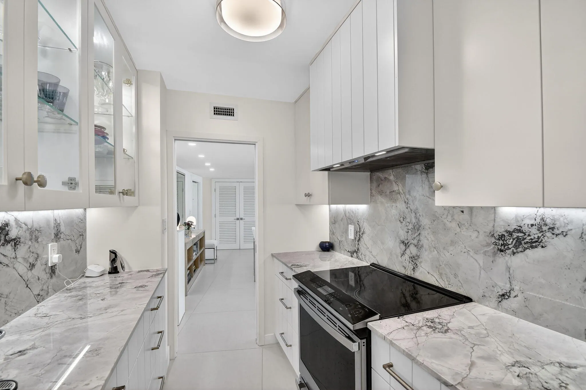 THE REGENCY 417