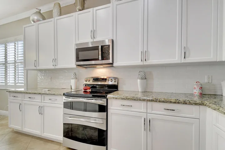 lots of cabinetry