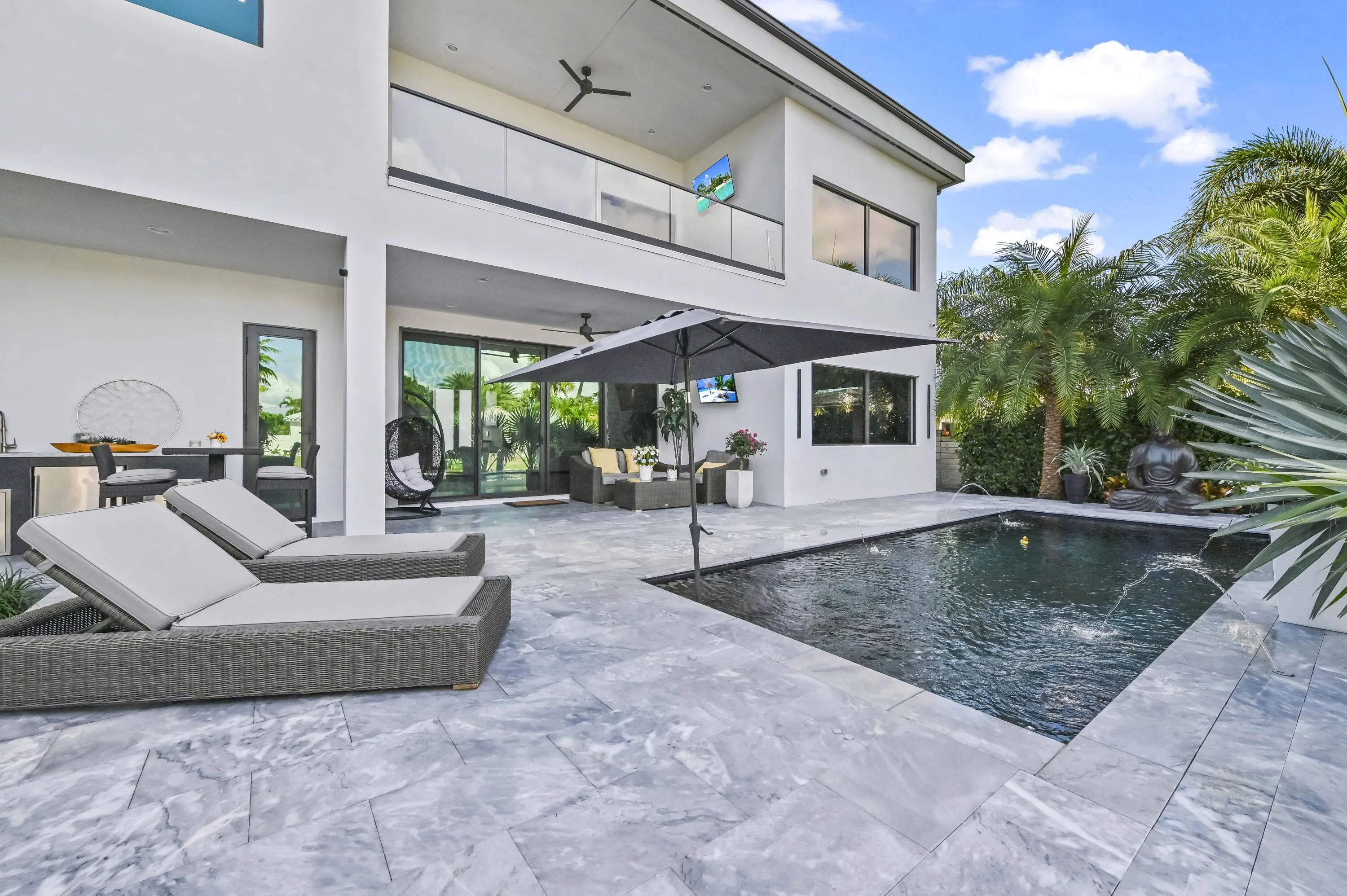 53 Swimming Pool 05
