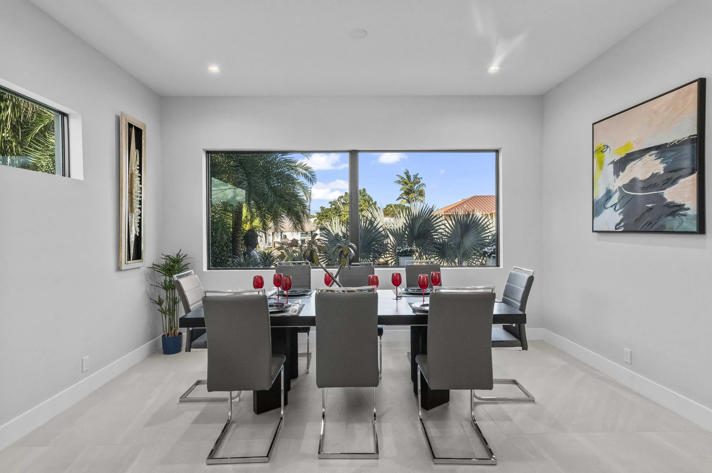 15 Dining Room 01