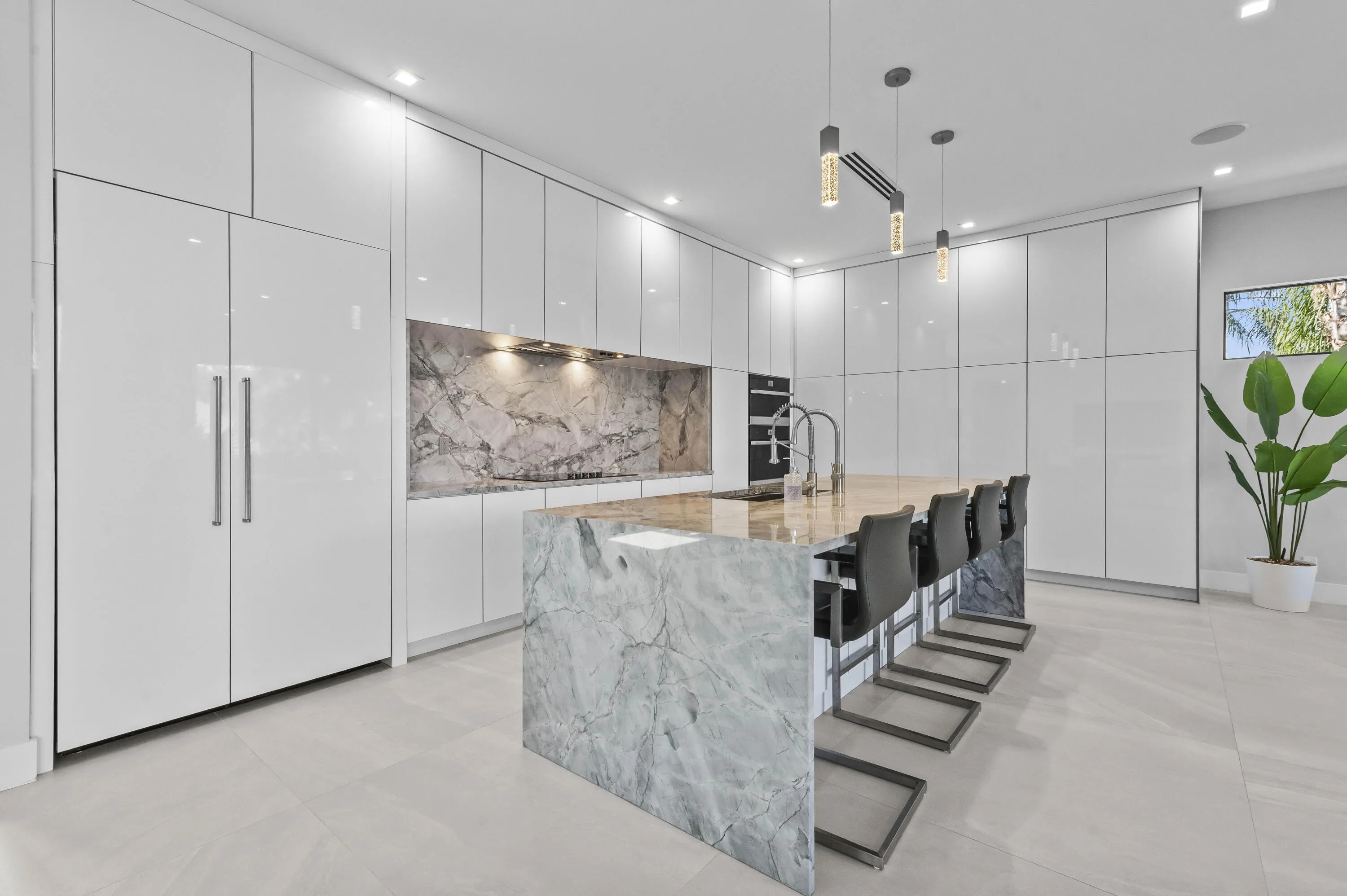 11 Kitchen 02