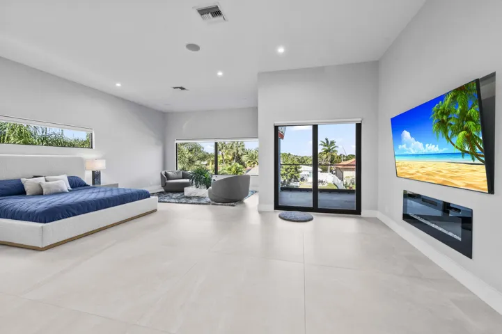 33 Bedroom 01