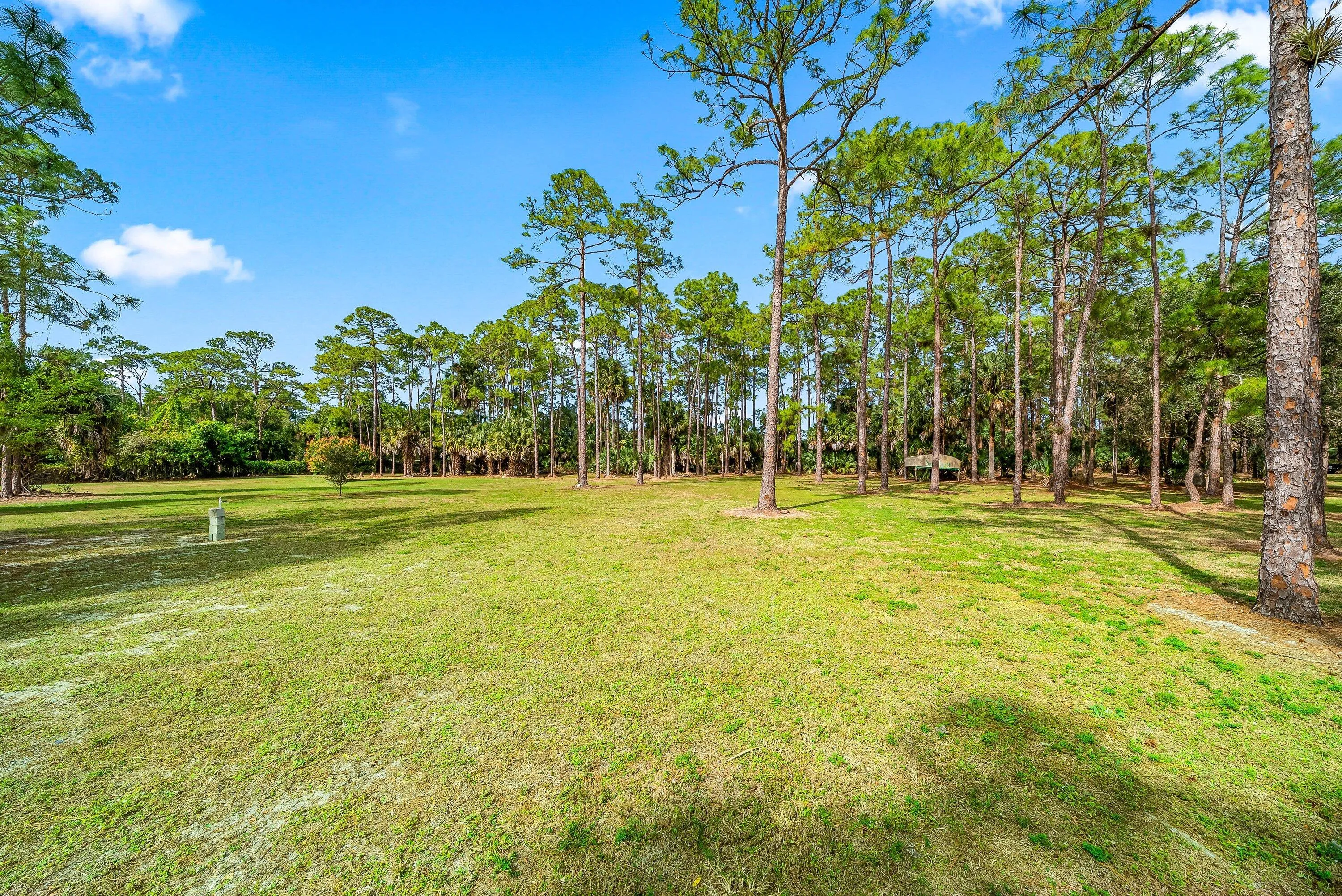 028-2195FRoad-LoxahatcheeGroves-FL-33470