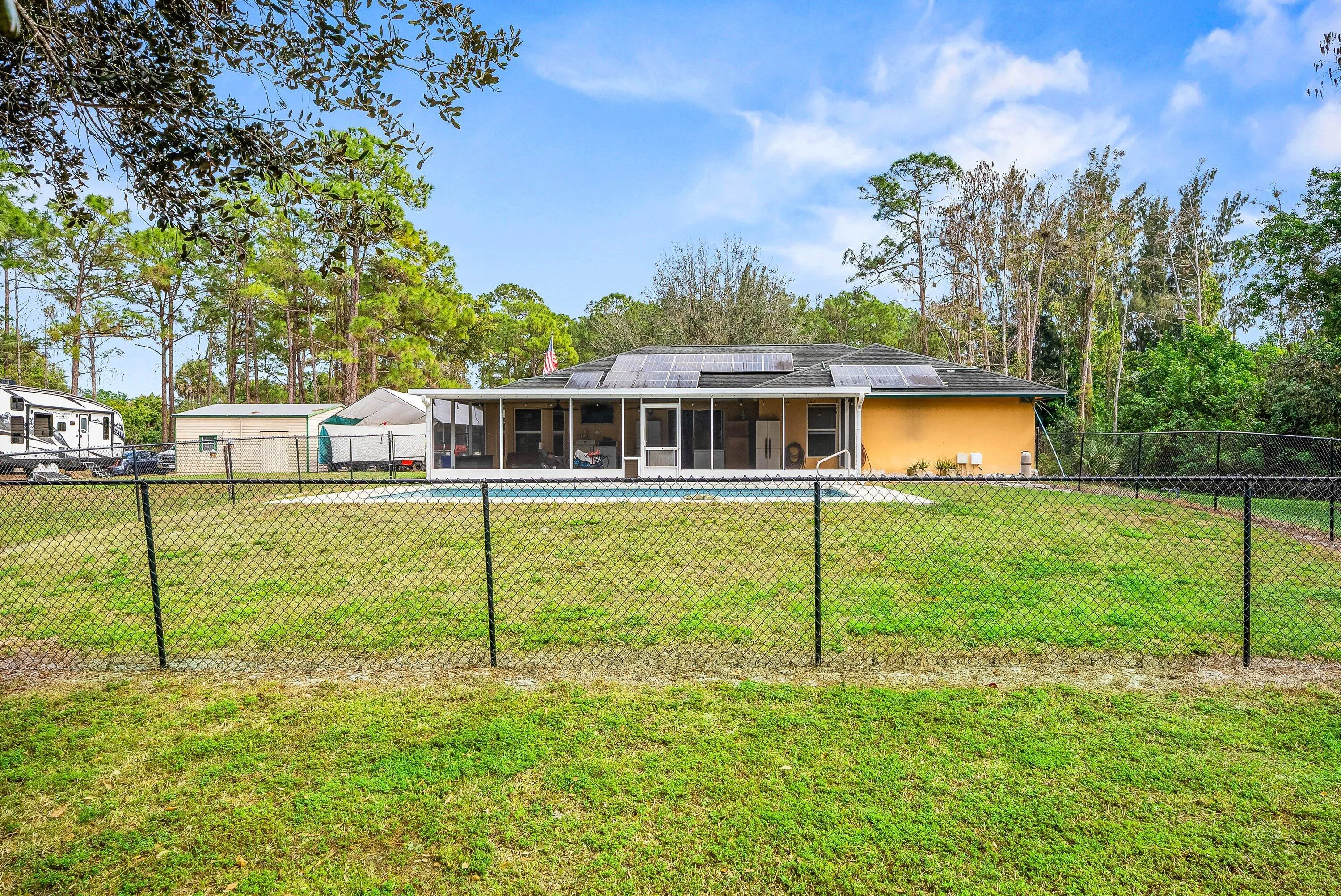 035-2195FRoad-LoxahatcheeGroves-FL-33470