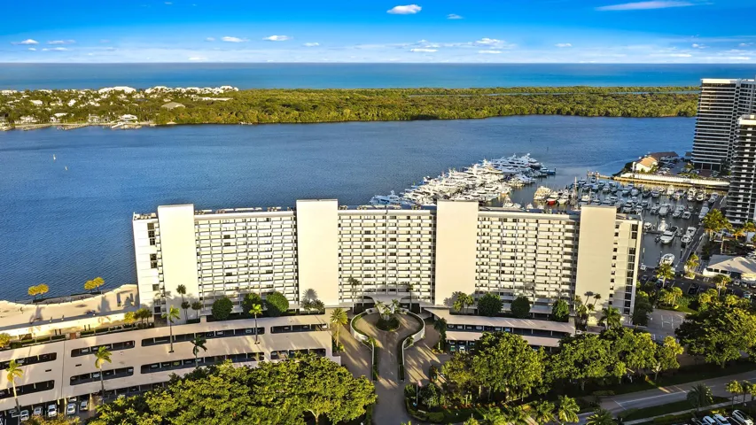 124 Lakeshore Dr unit 929-34