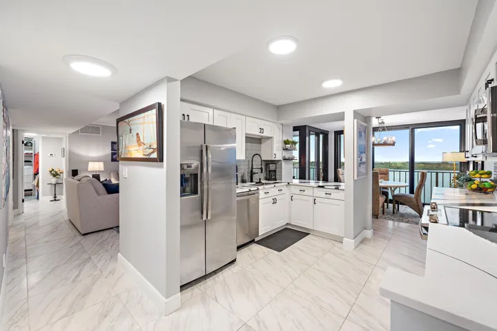 124 Lakeshore Dr unit 929-23
