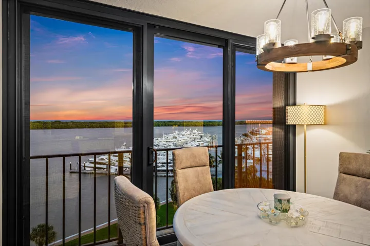 124 Lakeshore Dr unit 929-31