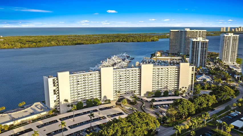 124 Lakeshore Dr unit 929-35