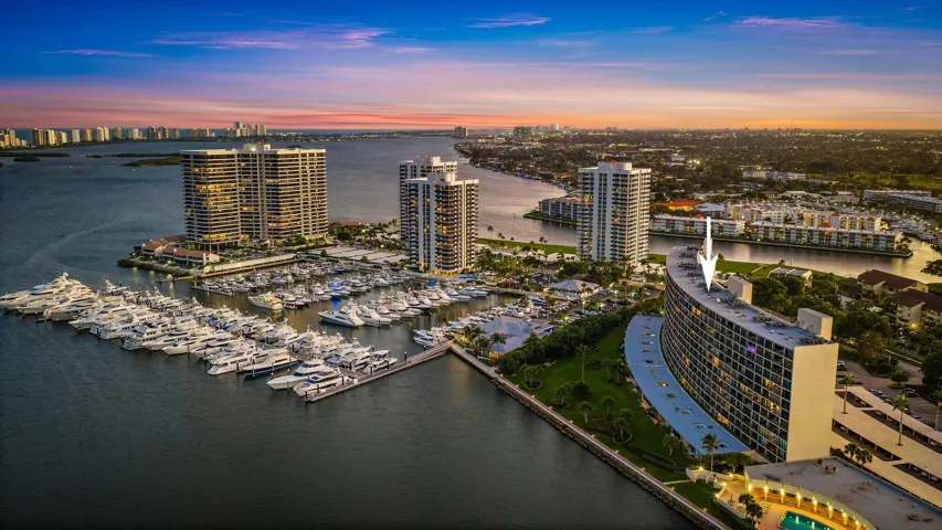124 Lakeshore Dr unit 929-42