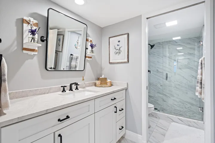 124 Lakeshore Dr unit 929-17