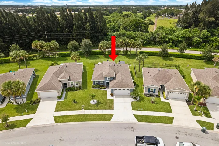 iUSE photography_DJI_0117_arrow
