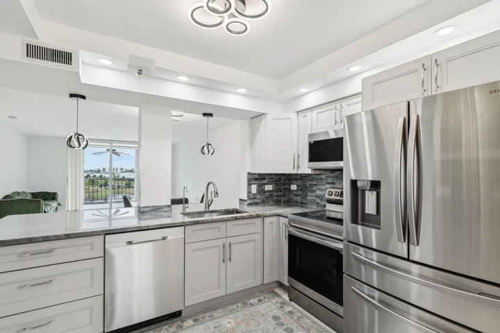 19-web-or-mls-Bonaire Blvd-0305-019