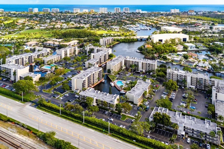 041-10RoyalPalmWay-203-BocaRaton-FL-3343