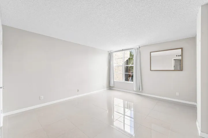 017-10RoyalPalmWay-203-BocaRaton-FL-3343
