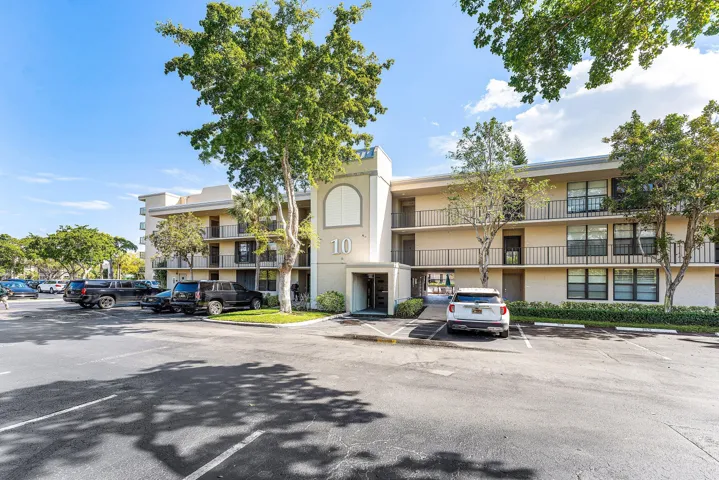 002-10RoyalPalmWay-203-BocaRaton-FL-3343