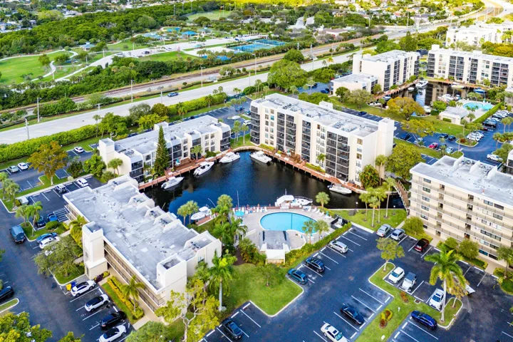035-10RoyalPalmWay-203-BocaRaton-FL-3343