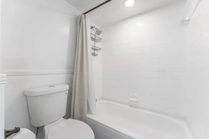 022-10RoyalPalmWay-203-BocaRaton-FL-3343