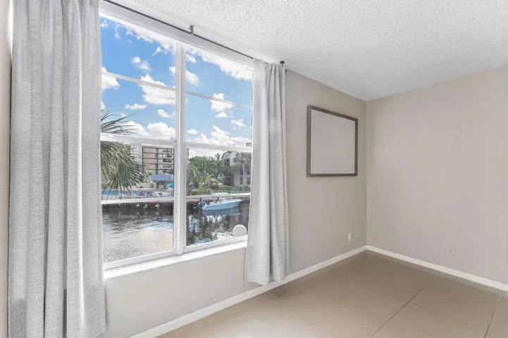 027-10RoyalPalmWay-203-BocaRaton-FL-3343