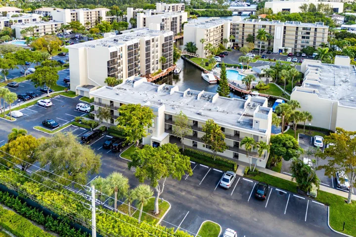 033-10RoyalPalmWay-203-BocaRaton-FL-3343