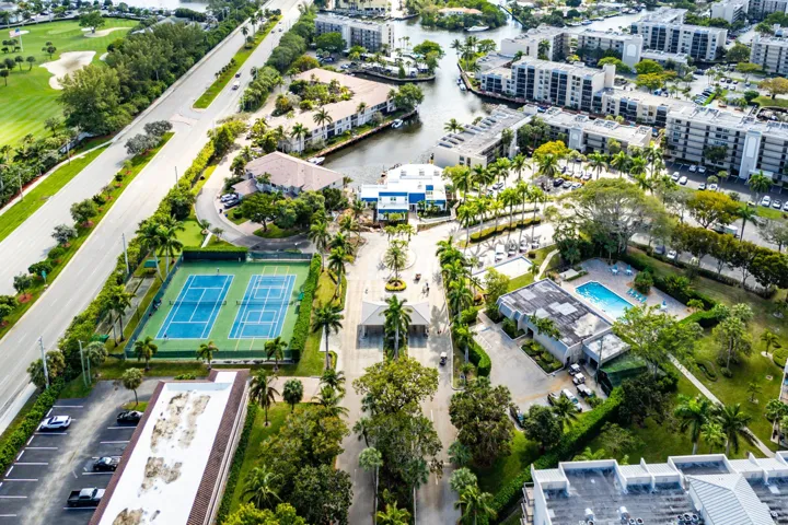 042-10RoyalPalmWay-203-BocaRaton-FL-3343