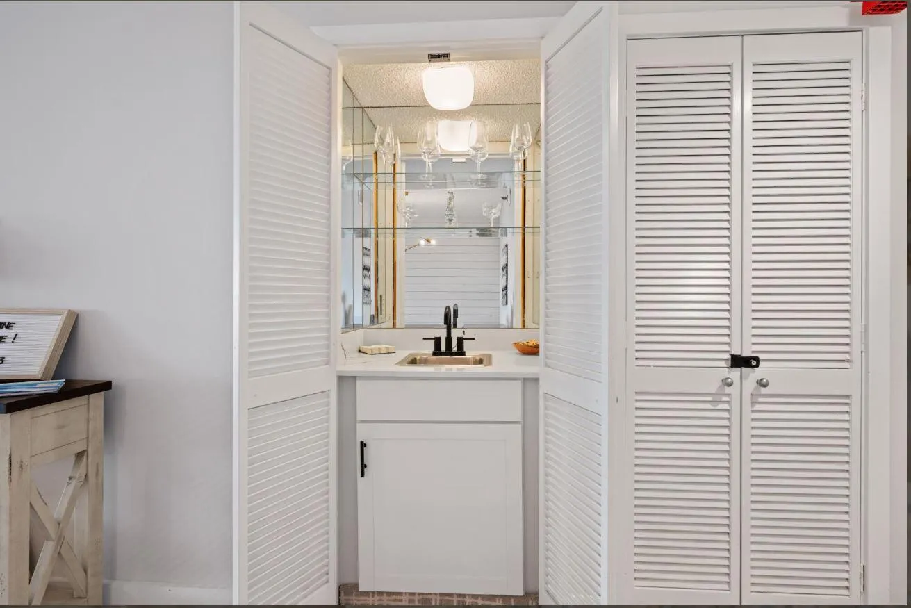 Wet Bar