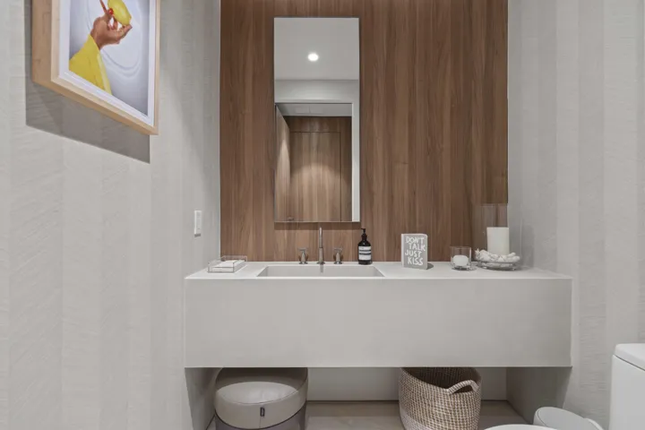 30 - Powder Room