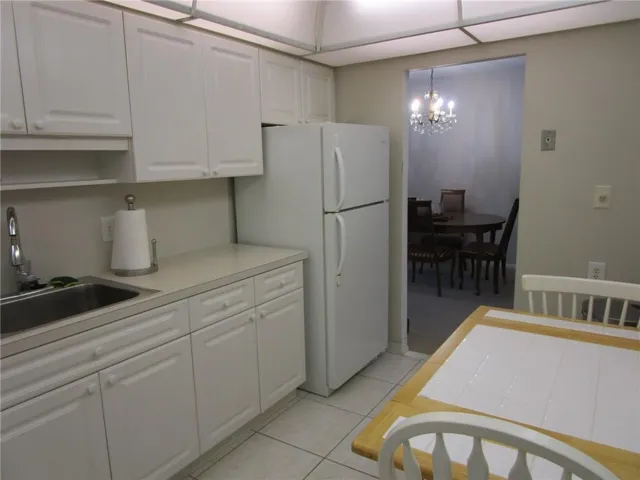 Spacious kitchen