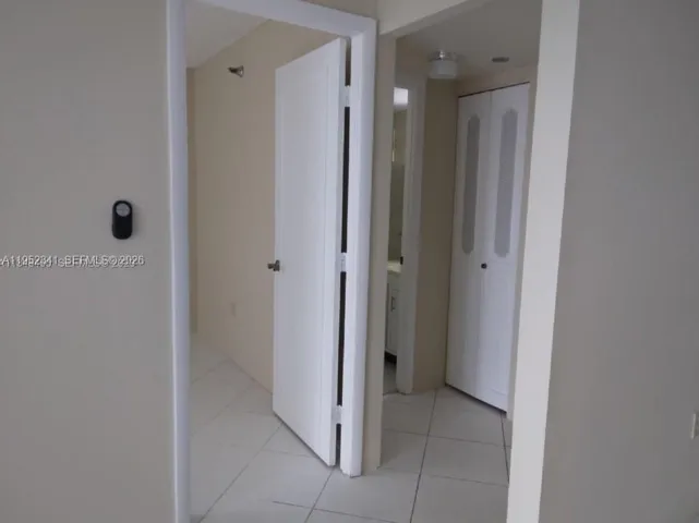 ENTRANCE TO GUEST BBEDROOM & BATH