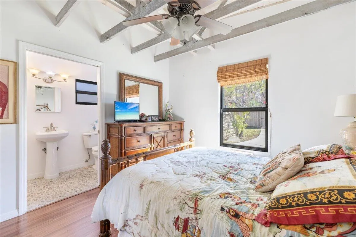 Property photo 22