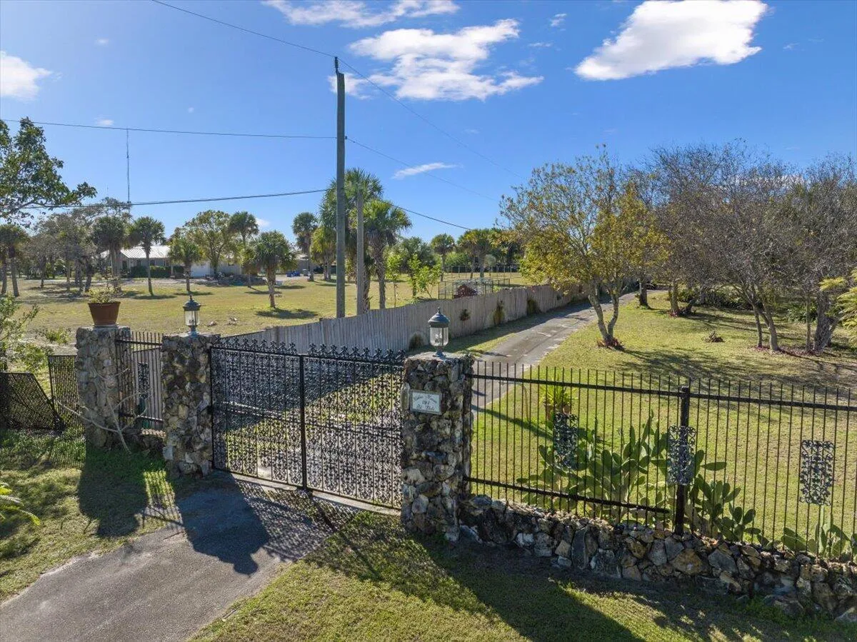 Property photo 34