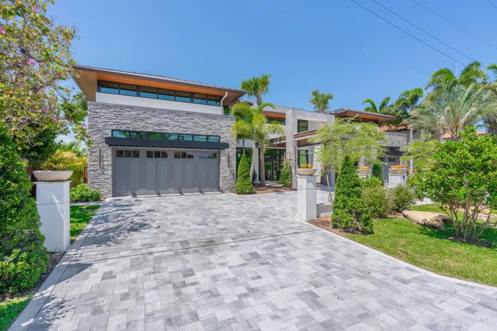 29-web-or-mls-2839 NE 26th Pl Fort Laude
