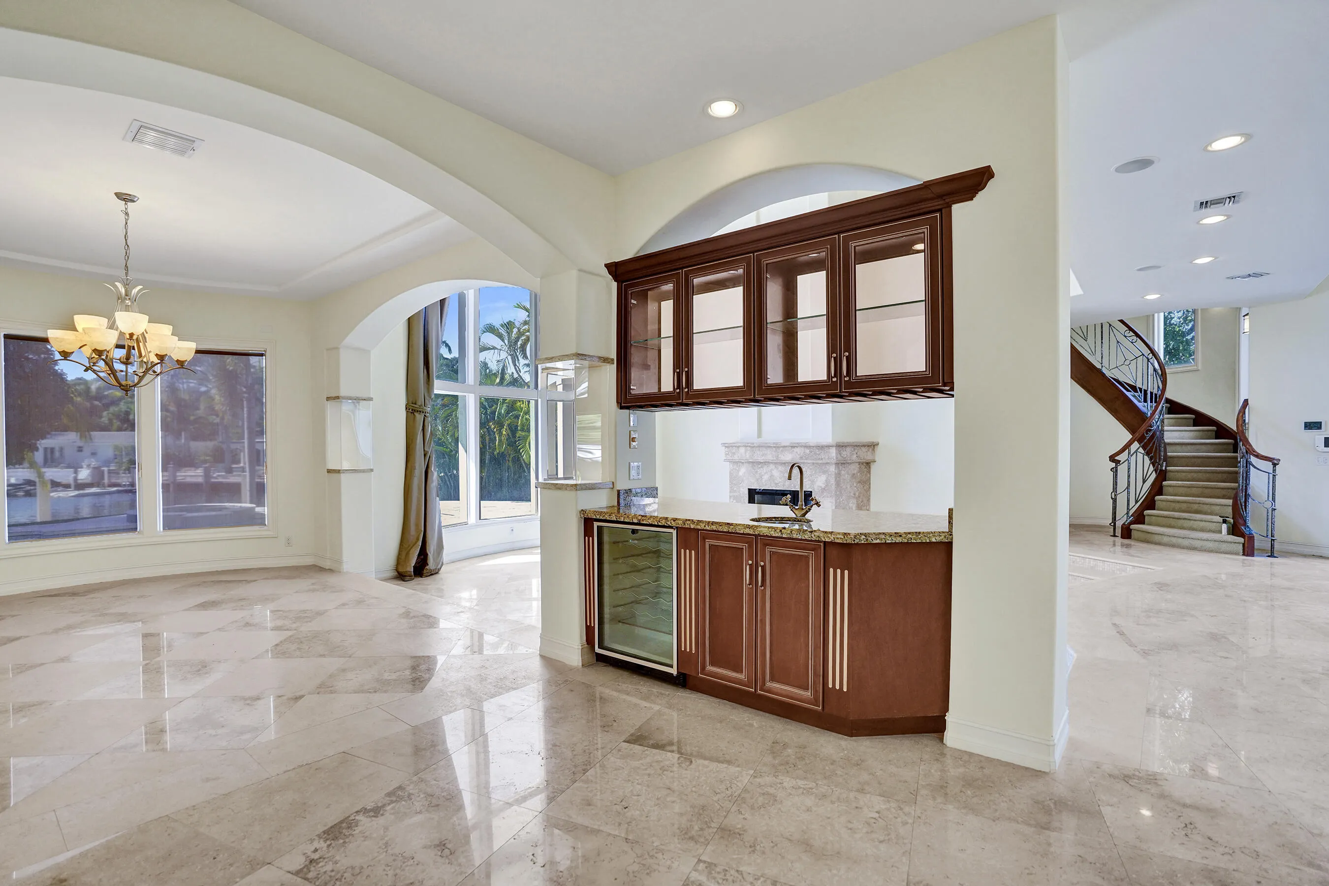 Beverage Center