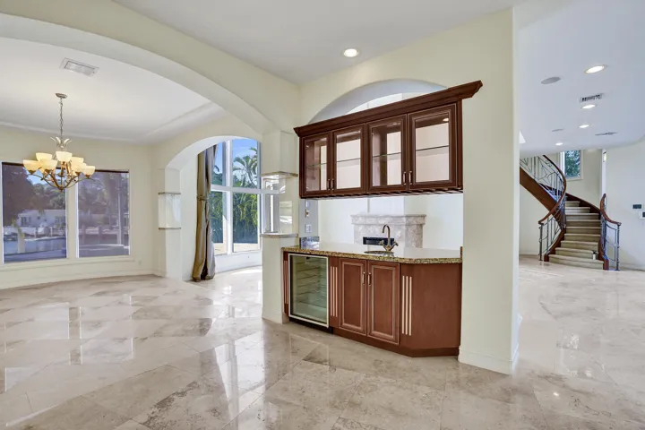 Beverage Center