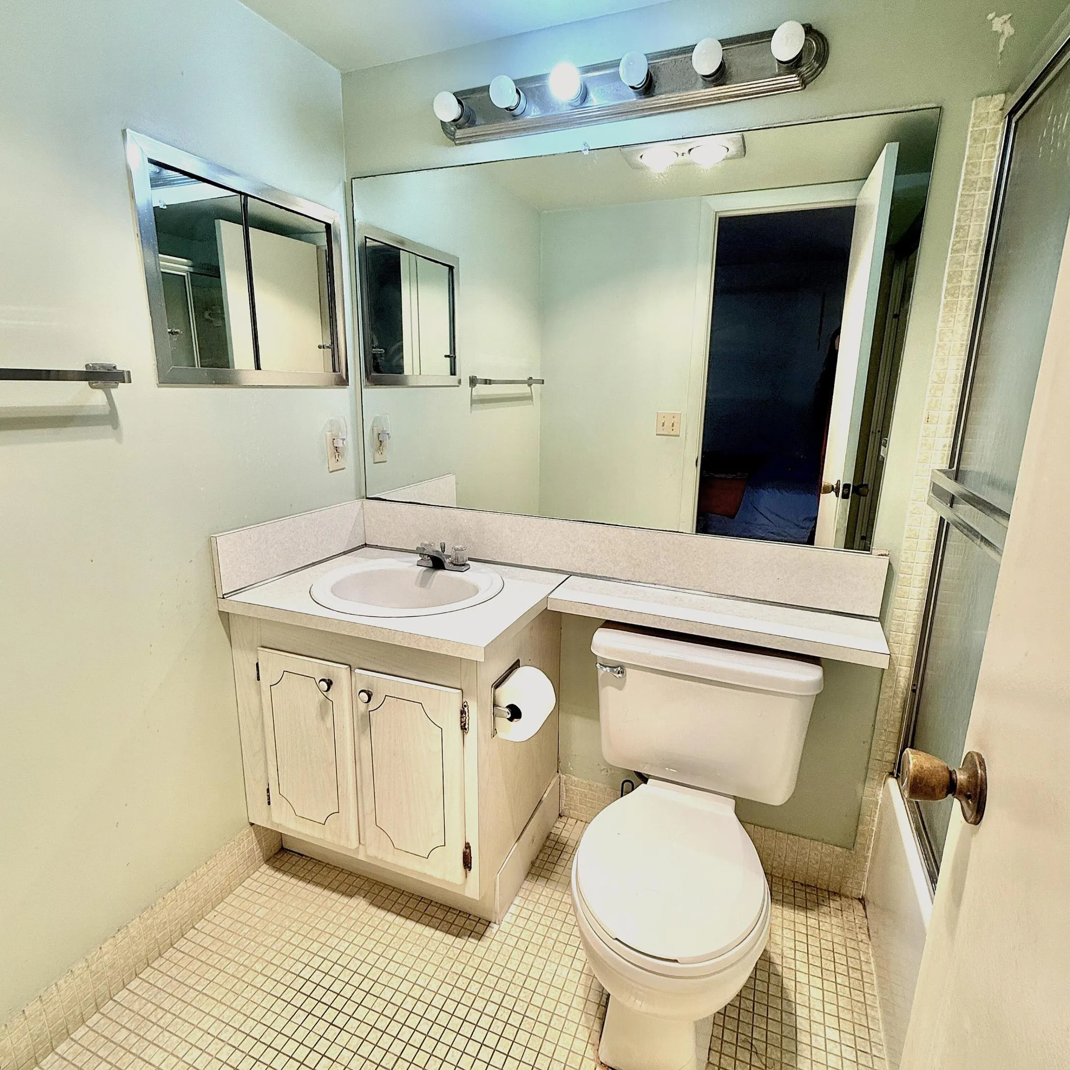 Main Bath