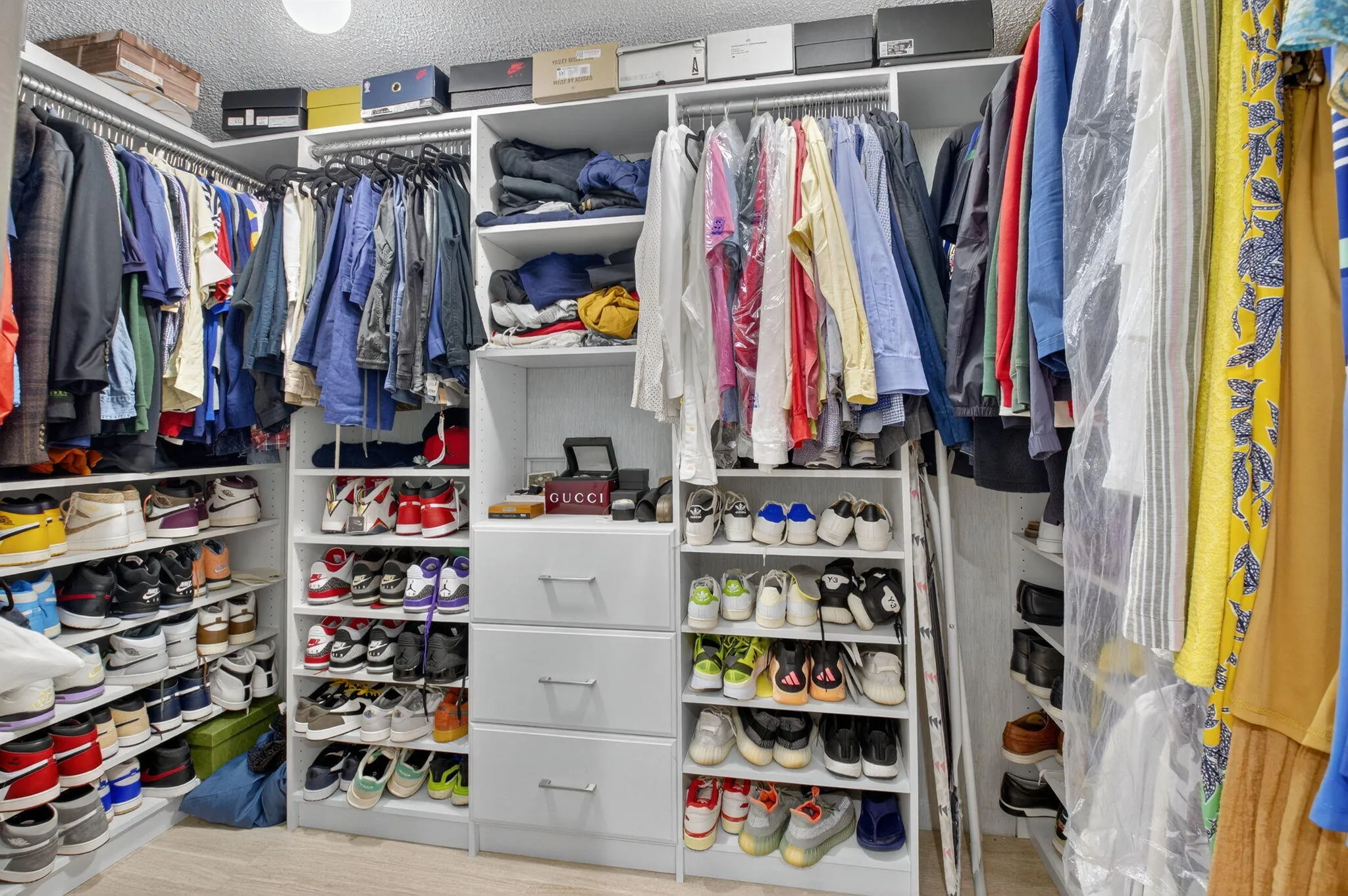 10 X 7 CLOSET