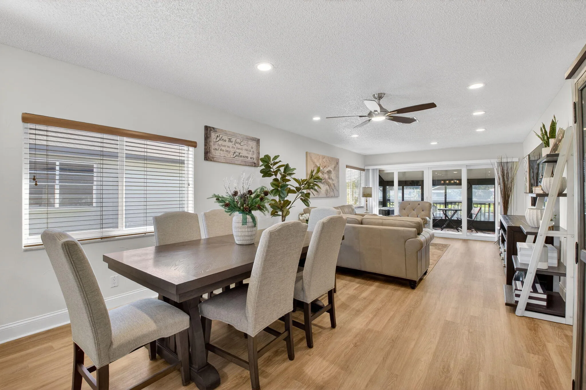 DINING & LIVING AREA