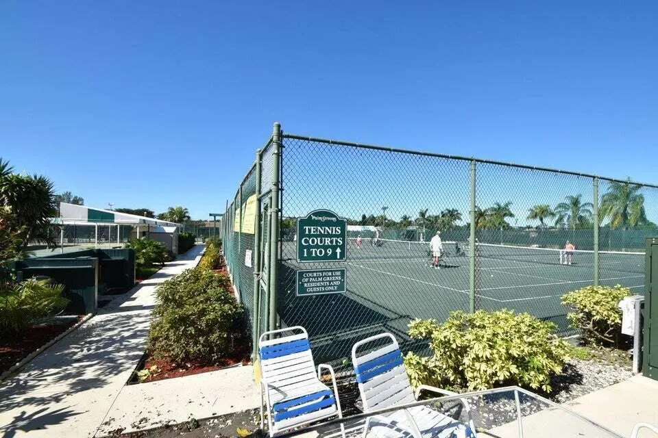 TENNIS - 9 HAR-TRU COURTS
