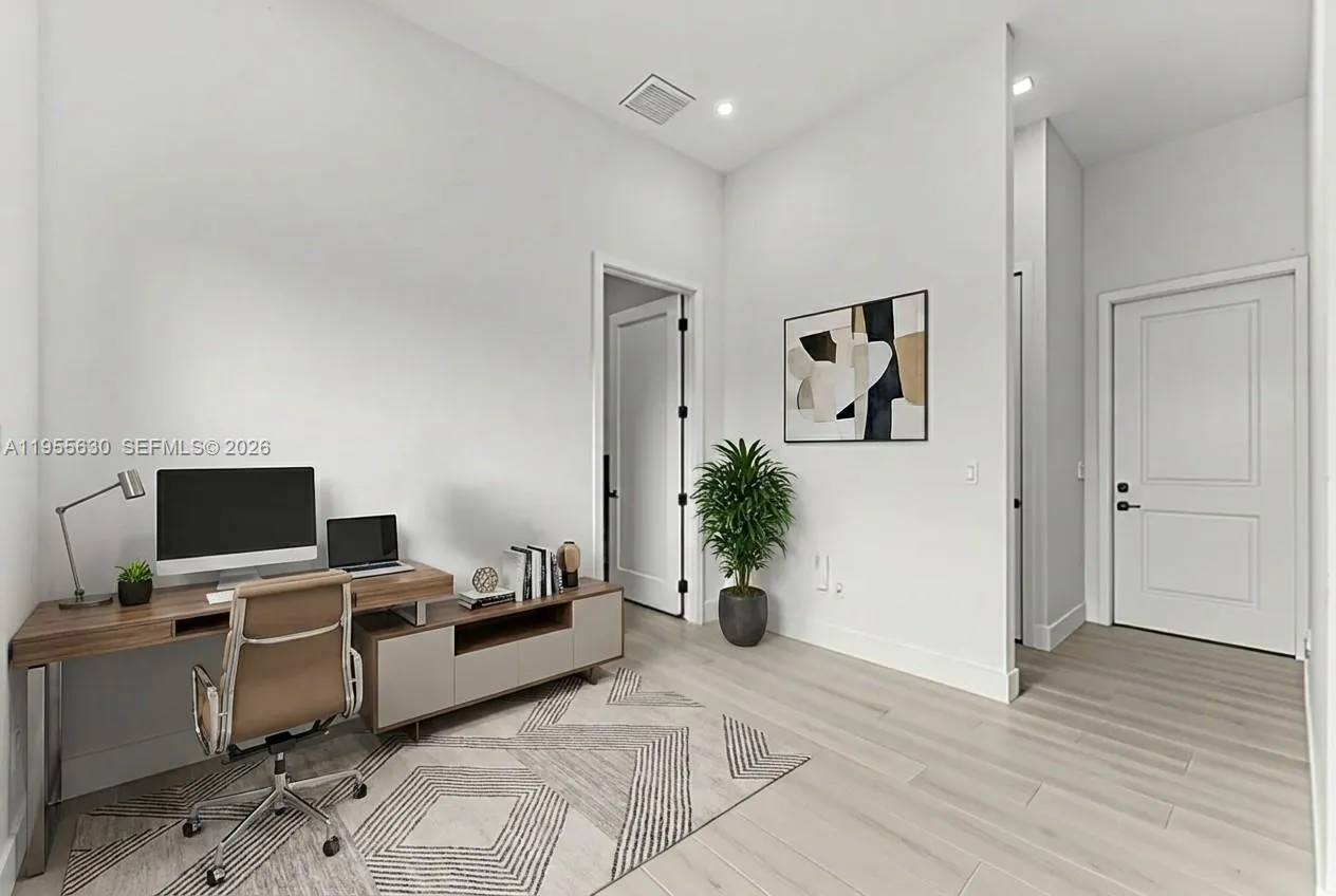 Property photo 32