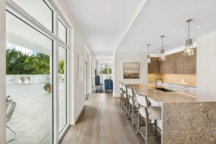 040-3200SouthOceanBoulevard-201-Highland