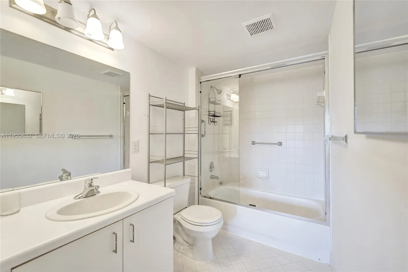2nd bathroom