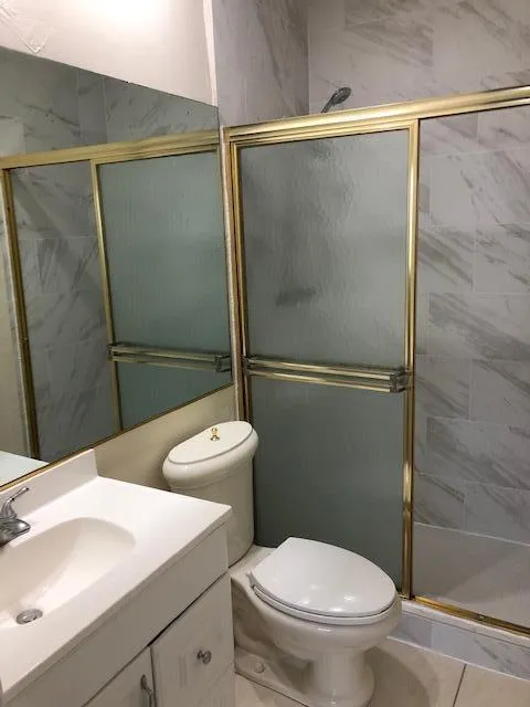 Master Bathroom with Shower 2