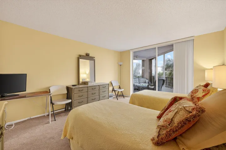 GUEST BEDROOM.....
